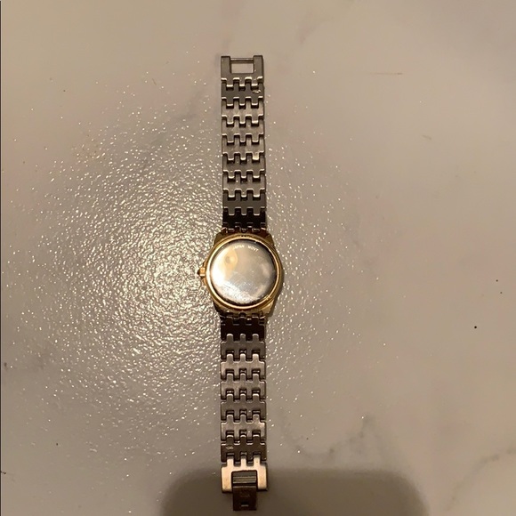 Neiman Marcus quartz date watch - Picture 3 of 3